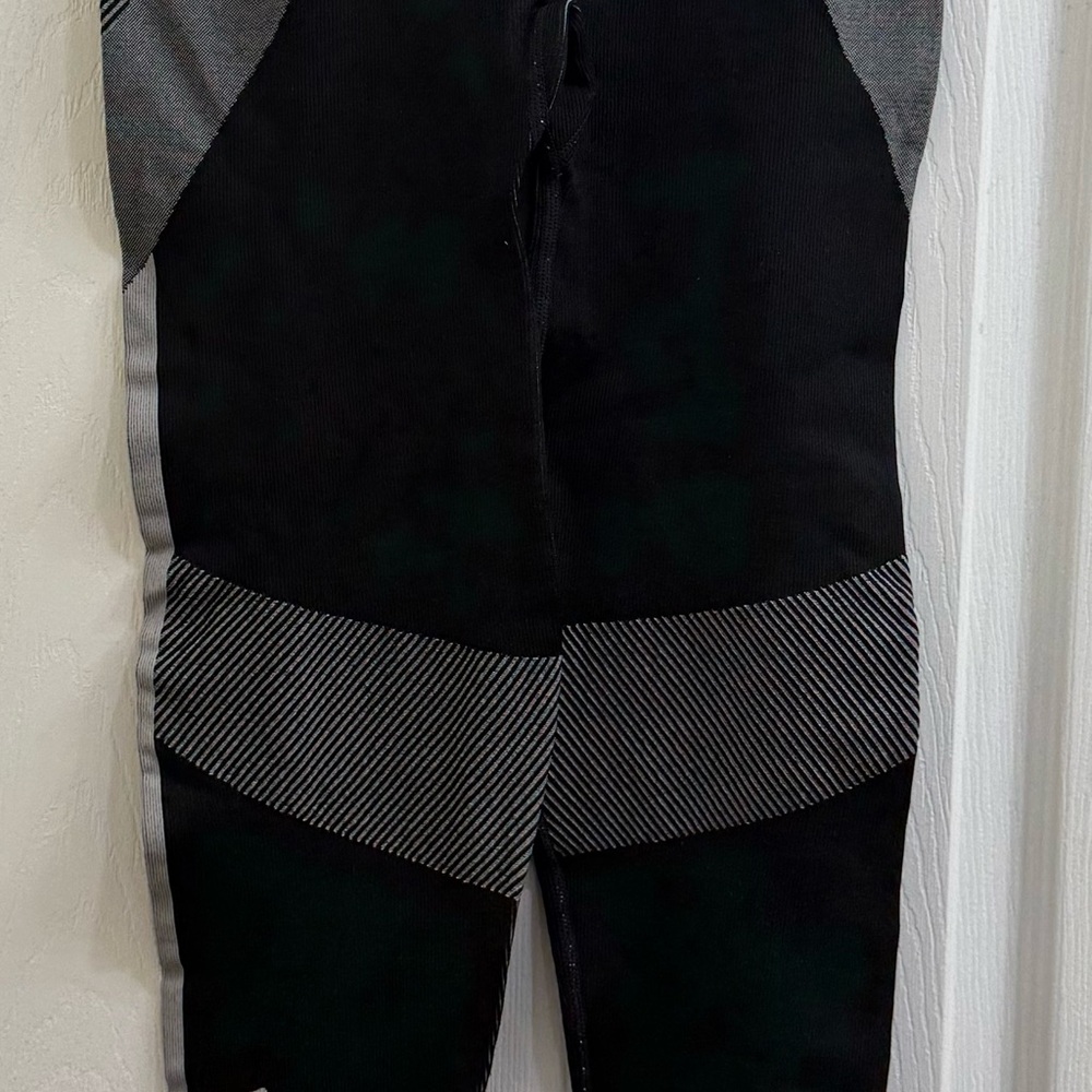 Victoria's Secret Black and Gray Leggings